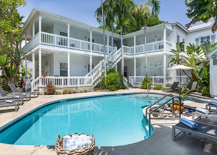 Paradise Inn - Adult Exclusive